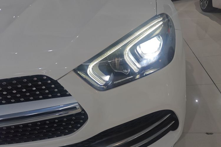 奔驰GLE 2020款 改款 GLE 350 4MATIC 时尚型局部细节36