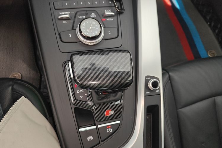 奥迪A4L 2019款 45 TFSI quattro 个性运动版 国VI局部细节18