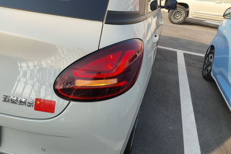 五菱汽车 五菱缤果 2023款 203km 轻享款车身外观6006