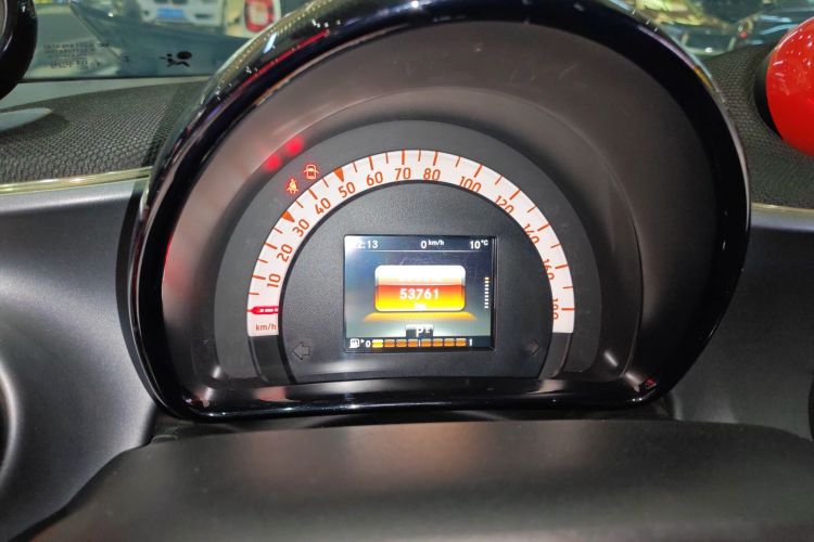 smart forfour 2016款 1.0L 52千瓦激情版局部细节14