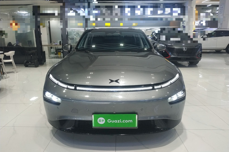 小鹏P7 2022款 670E+车身外观2