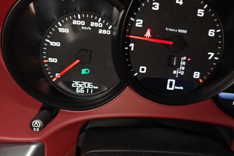 保时捷718 2022款 Cayman 2.0T中控内饰15