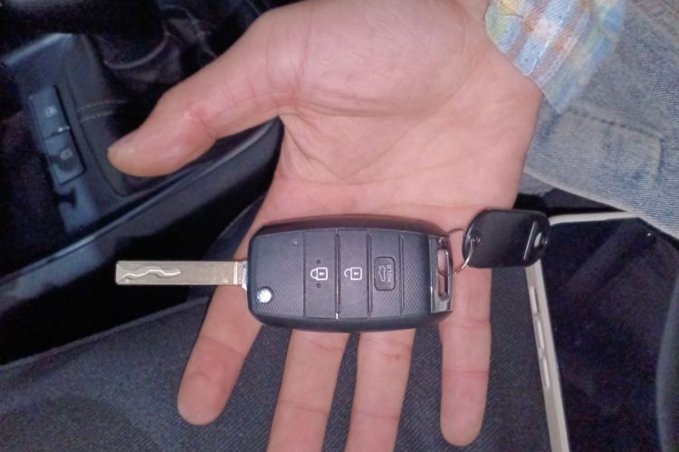 起亚 福瑞迪 2019款 1.6L 手动舒适版 国VI中控内饰11