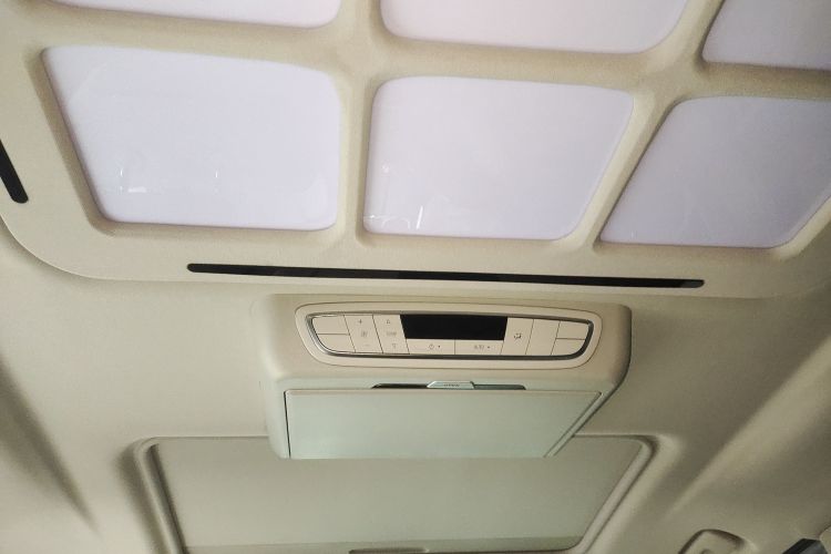 别克GL8 2020款 ES陆尊 653T 舒适型中控内饰22