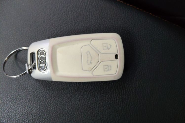 奥迪Q5L 2018款 40 TFSI 荣享时尚型 国V中控内饰11