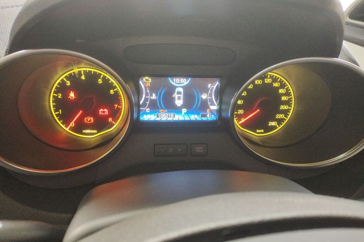 比亚迪 元 2016款 1.5TID 自动旗舰型局部细节14