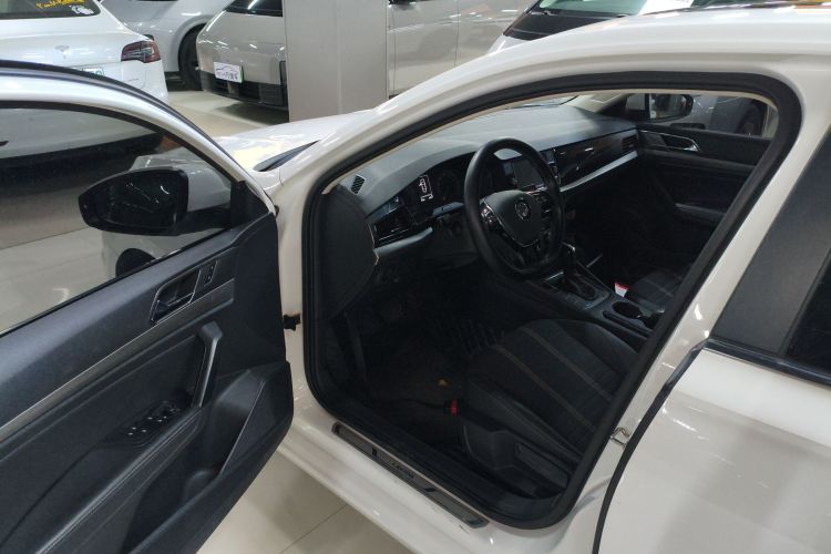 大众 朗逸 2018款 280TSI DSG舒适版 国V中控内饰20