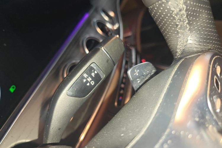 奔驰E级 2019款 E 260 L 运动型局部细节18