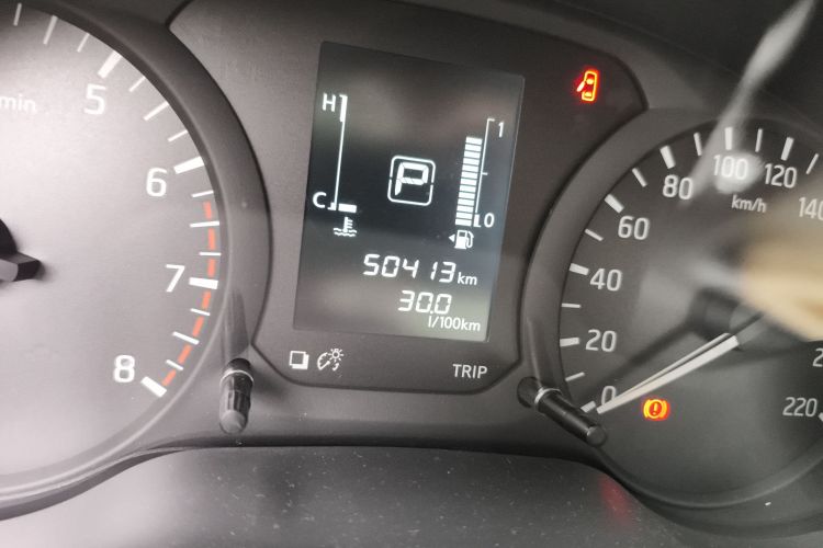 日产 纳瓦拉 2017款 2.5L自动两驱豪华版QR25中控内饰15