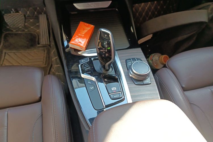 宝马X3 2020款  xDrive28i M运动套装中控内饰18