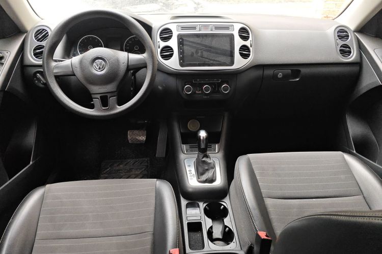 大众 途观 2016款 300TSI 自动两驱风尚版中控内饰7002