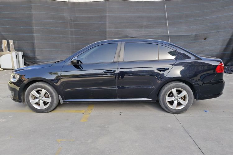 大众 朗逸 2017款 1.6L 自动舒适版车身外观4