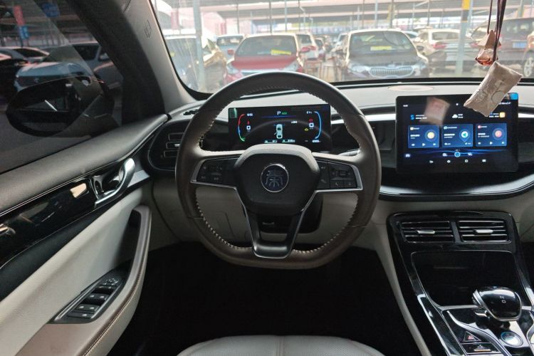 比亚迪 秦PLUS 2024款 荣耀版 DM-i 55KM领先型中控内饰13