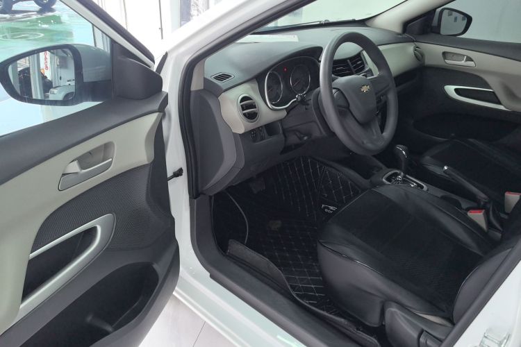 雪佛兰 2015款 赛欧3 1.3L AMT理想版中控内饰20