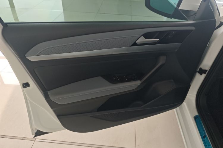 大众 朗逸 2024款 1.5L 自动满逸版中控内饰47