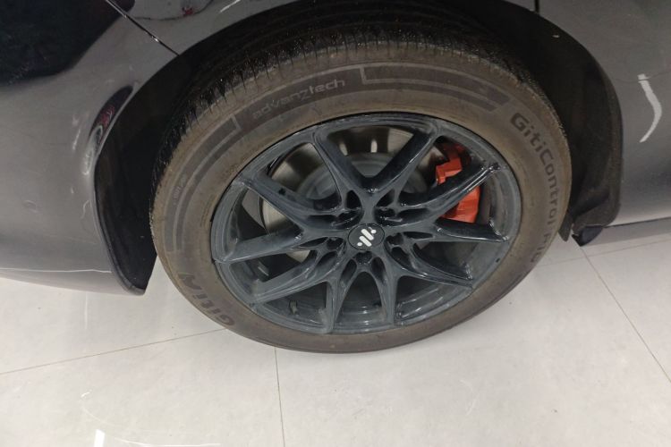 智己汽车 智己LS6 2026款 增程 66 Max+车身外观6008