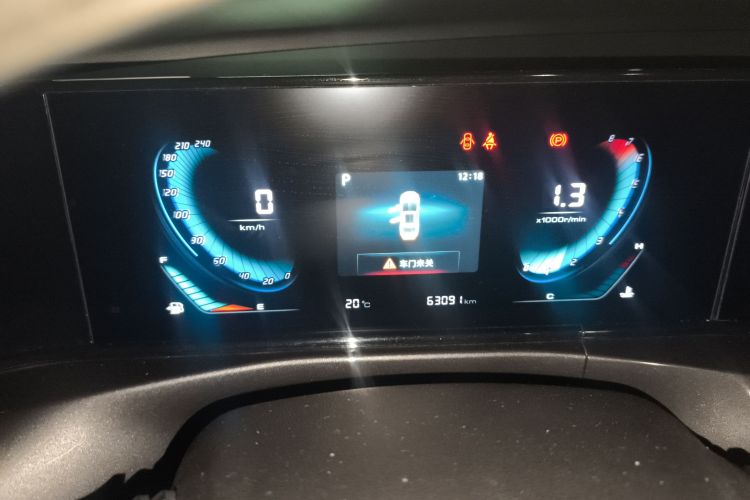 长安 逸动 2020款 PLUS 1.6L GDI 自动豪华型中控内饰14