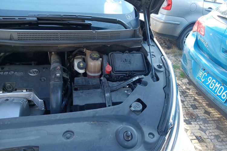 别克GL8 2017款 ES 28T 舒适型 国V机舱底盘26