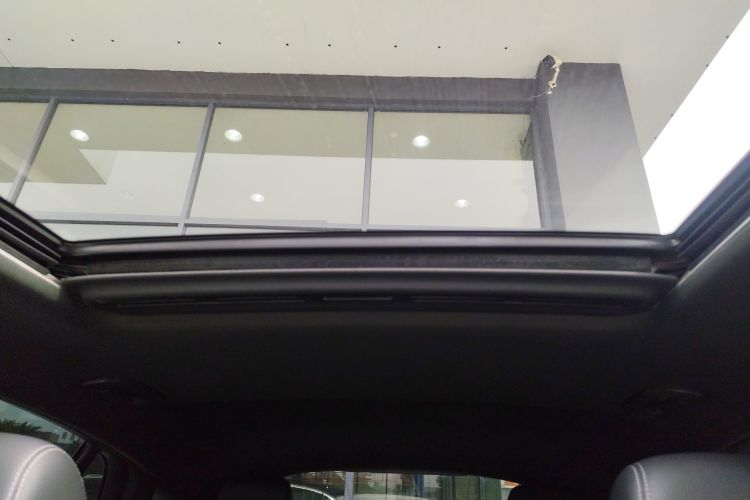 奔驰GLC轿跑 2020款 GLC 300 4MATIC 轿跑SUV局部细节22