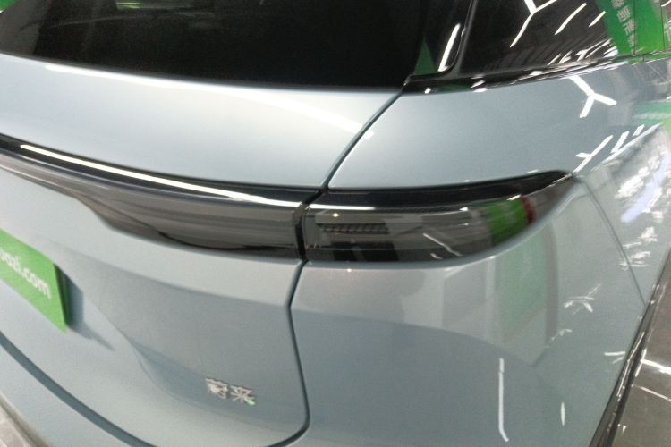 蔚来ES6 2025款 75kWh车身外观9