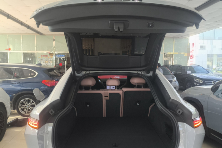 蔚来EC6 2024款 75kWh机舱底盘23