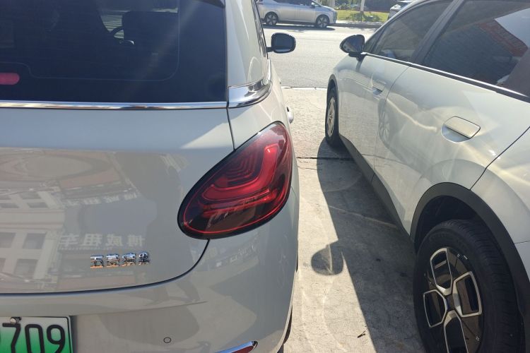 五菱汽车 五菱缤果 2024款 333km 悦享款车身外观9