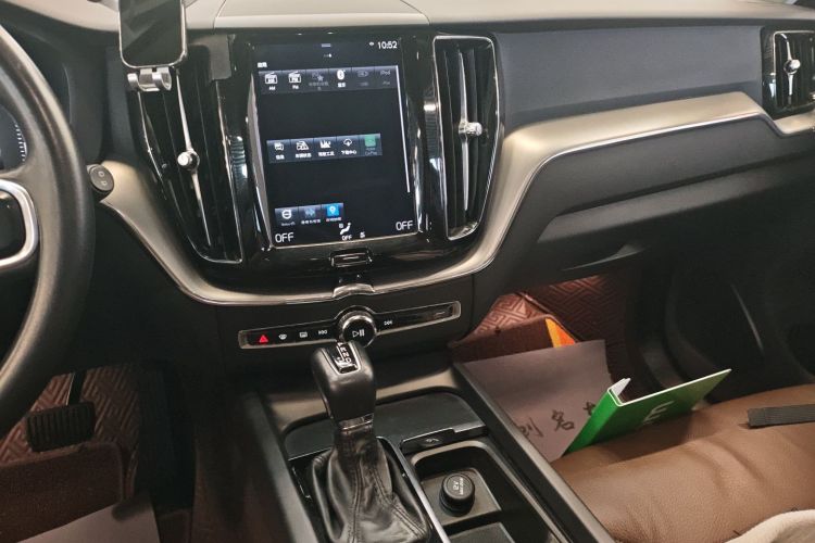 沃尔沃XC60 2021款 T5 四驱智逸豪华版中控内饰16