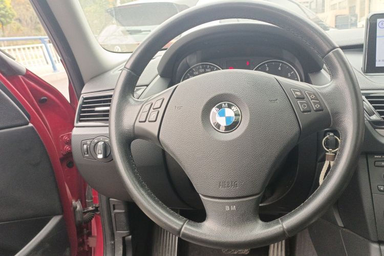 宝马X1 2013款 sDrive18i 时尚型中控内饰13