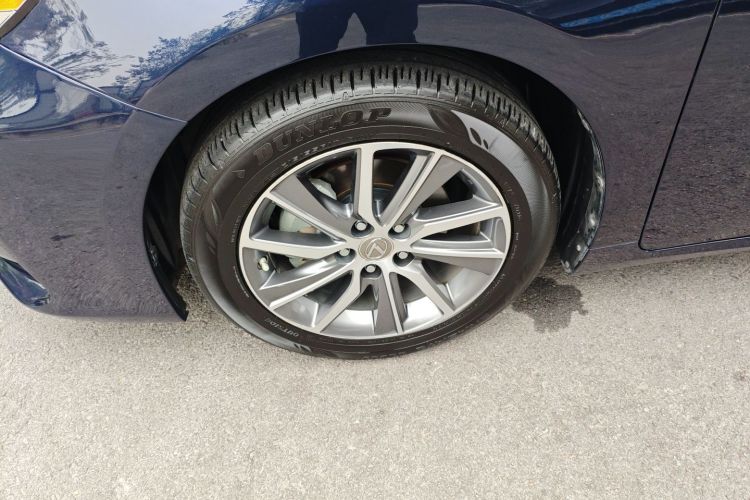 雷克萨斯ES 2015款 300h 舒适版车身外观6007