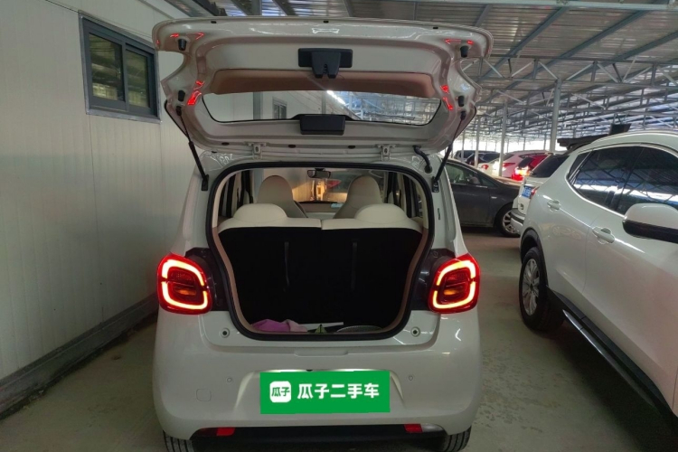 五菱汽车 宏光MINIEV 2025款 四门版 进阶款机舱底盘23