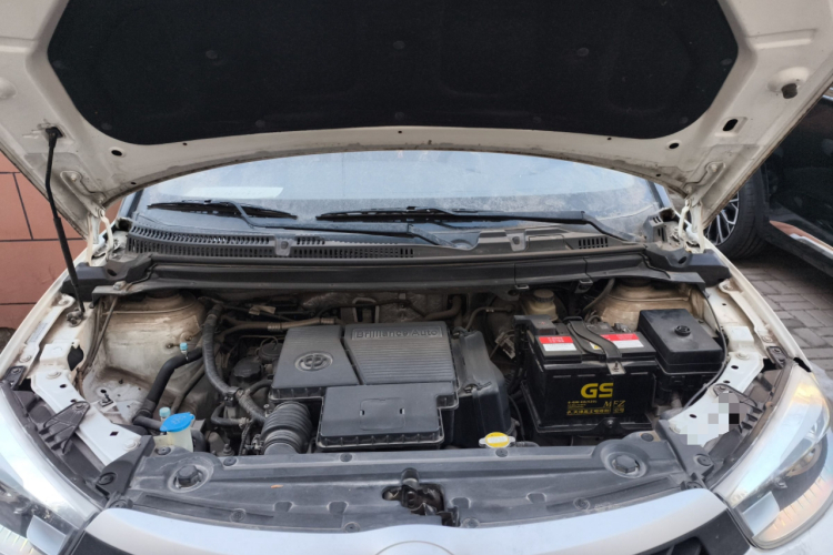 中华V3 2016款 1.5L 手动舒适型局部细节24