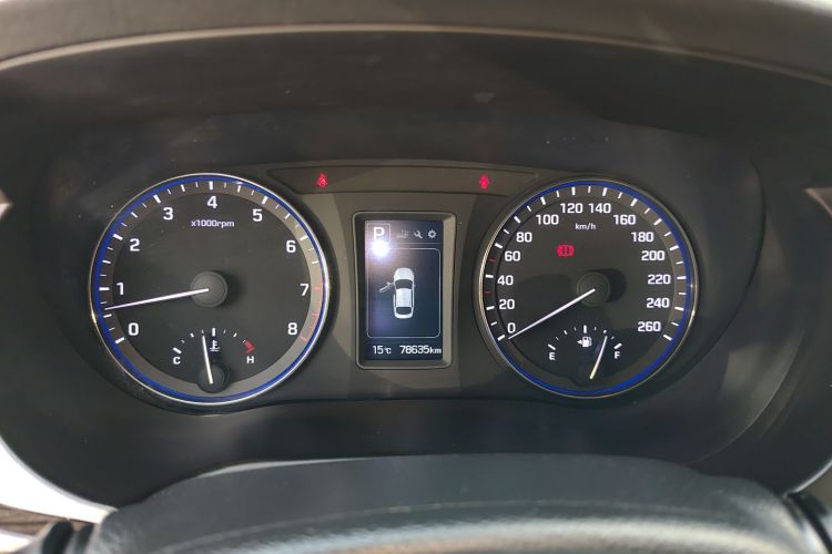 现代 名图 2016款 1.6T 自动智能型GLS中控内饰14