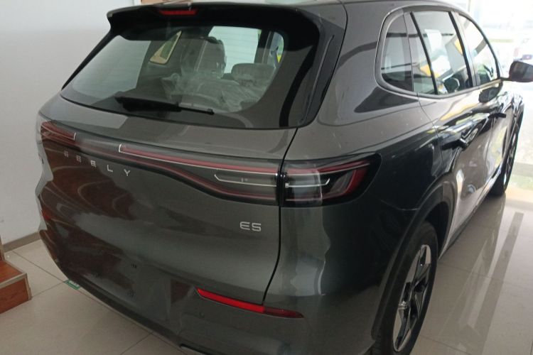 吉利银河 银河E5 2026款 610km 远航版车身外观7