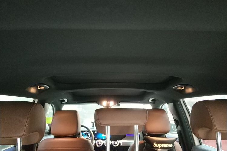 奔驰GLB 2021款 GLB 200 动感型局部细节22