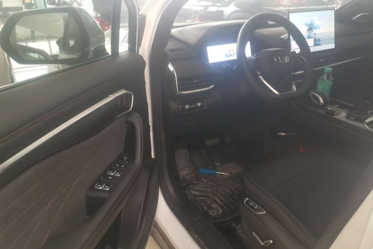 吉利汽车 豪越L 2025款 2.0T DCT尊享款中控内饰20