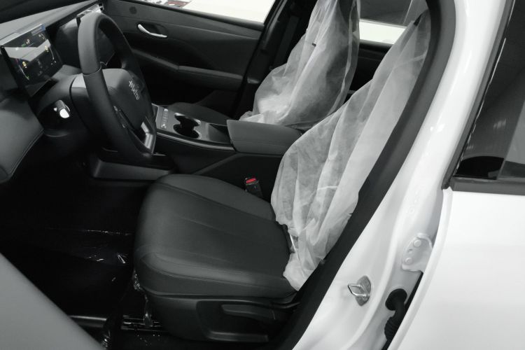 比亚迪 秦PLUS 2025款 DM-i 智驾版 128KM进取型中控内饰19