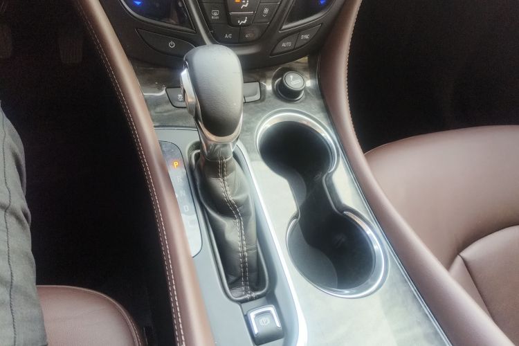 别克 昂科威 2014款 28T 四驱精英型局部细节18