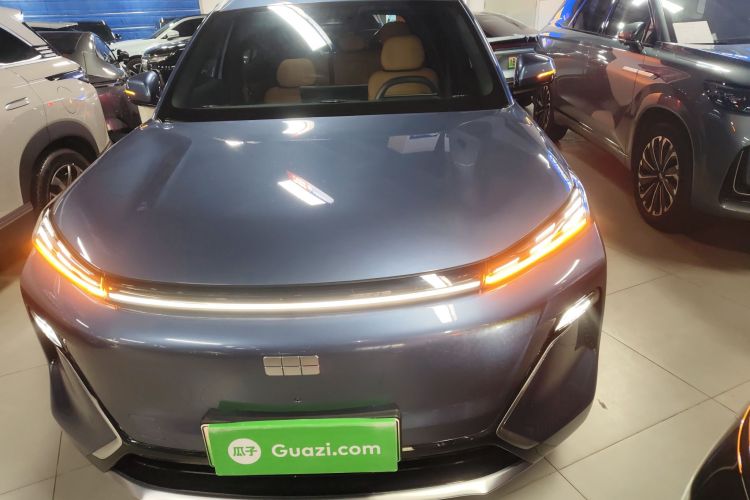 吉利银河 银河星舰7 EM-i 2025款 120km 领航版车身外观2