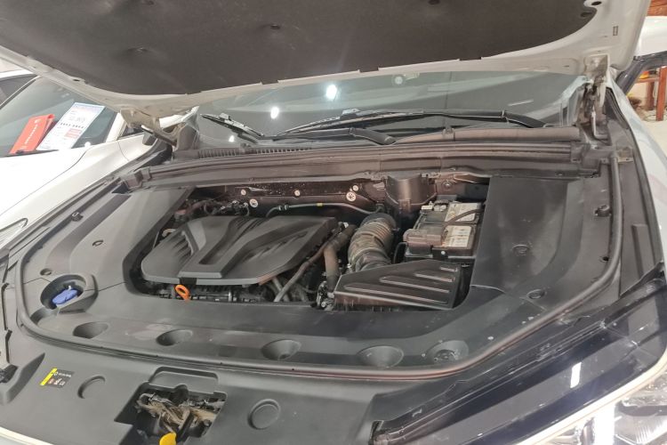 魏牌 摩卡 2021款 2.0T 两驱特醇版机舱底盘24