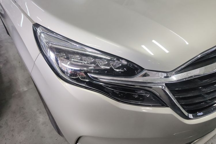 别克GL8 2022款 ES陆尊 653T 舒适型车身外观8