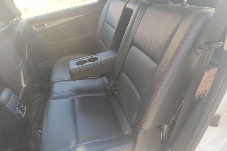 长安凯程 长安欧尚A600 2016款 1.5L 手动豪华型7座中控内饰7004