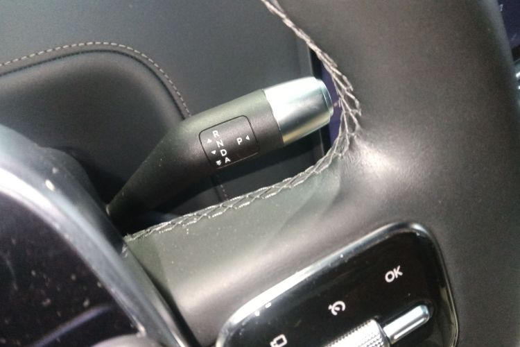 理想汽车 理想L8 2023款 Max局部细节18