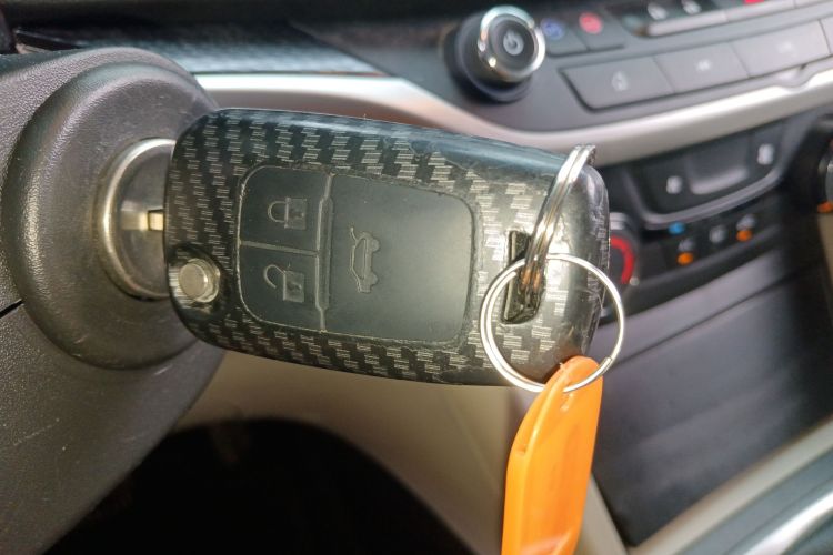 别克 英朗 2021款 典范 1.5L 自动精英型中控内饰7001