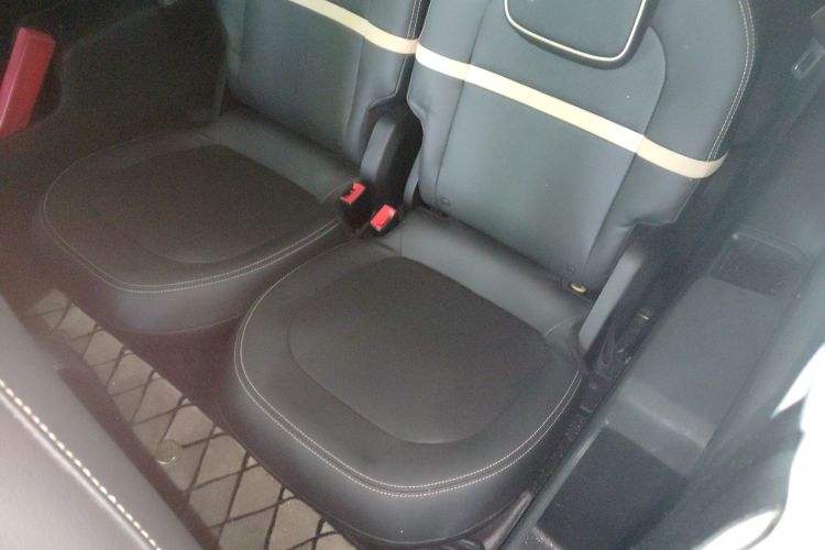 宝骏KiWi EV 2022款 艺术家轻享版 磷酸铁锂中控内饰21