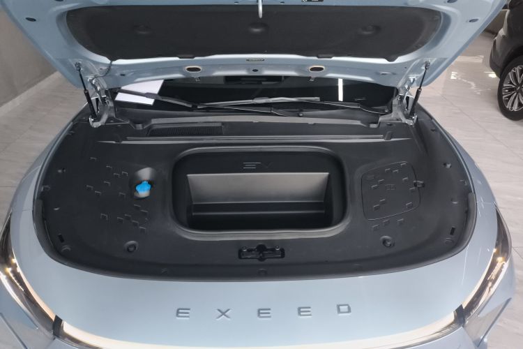 星途 星纪元 ES 2024款 Max长续航版机舱底盘24