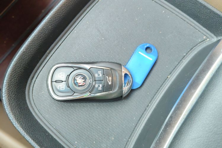 别克GL8 2020款 ES陆尊 653T 豪华型中控内饰11