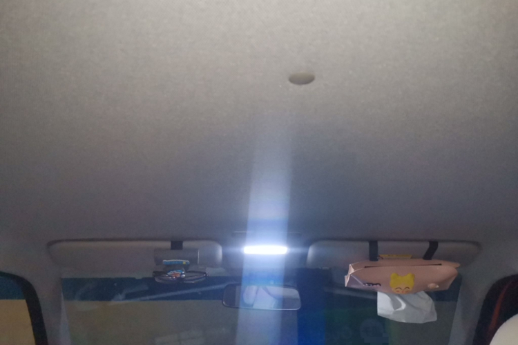 吉利银河 2025款 210km 熊猫骑士中控内饰22