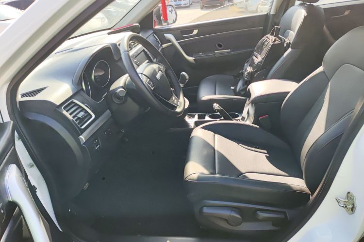 哈弗M6 2019款 1.5T 手动两驱精英型 国VI中控内饰19