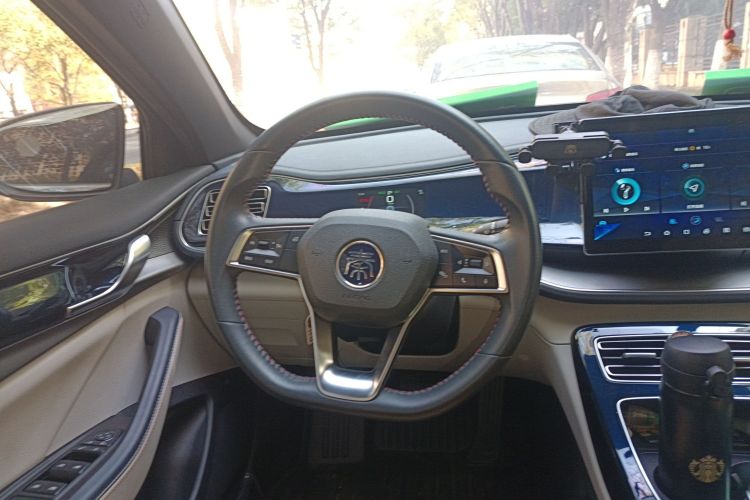 比亚迪 秦PLUS 2021款 DM-i 120KM 尊贵型局部细节13