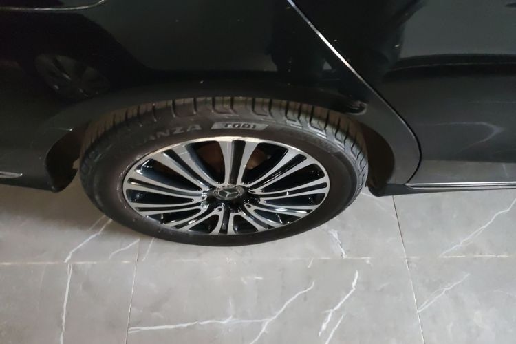 奔驰C级 2017款 改款 C 200 L车身外观6002